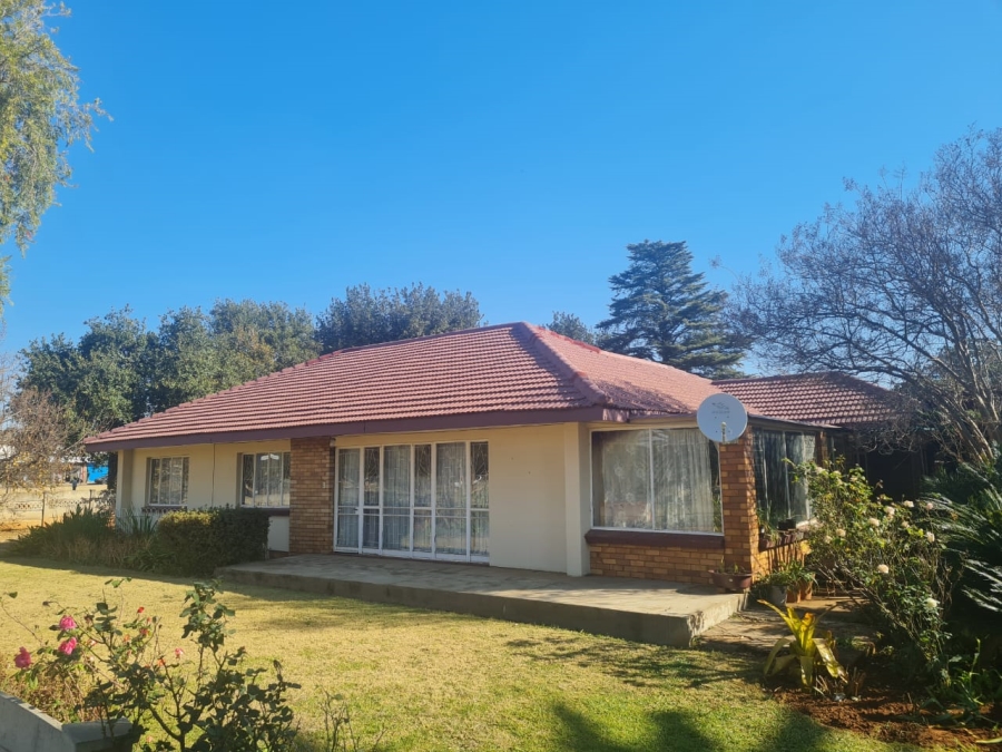 3 Bedroom Property for Sale in Stilfontein Ext 2 North West